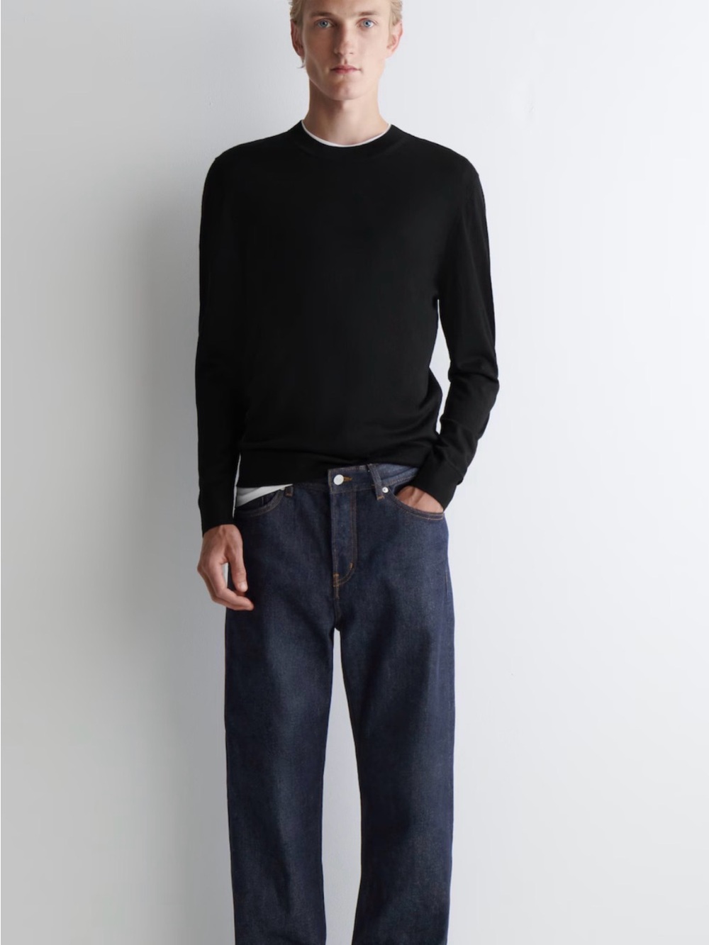 COS Men’s Black Slim Fit Crew-Neck Sweater 100% wool